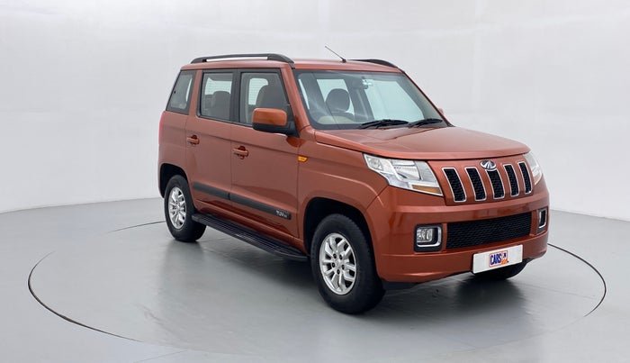 2016 Mahindra TUV300 T8, Diesel, Manual, 80,334 km, Right Front Diagonal