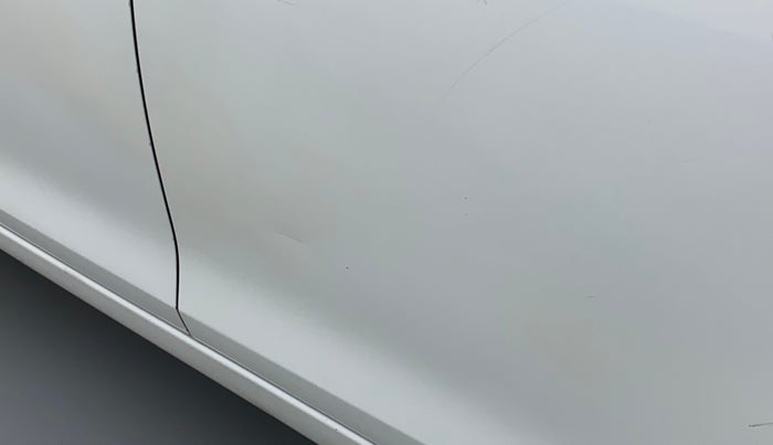 2014 Maruti Swift VDI, Diesel, Manual, 62,238 km, Rear left door - Slightly dented