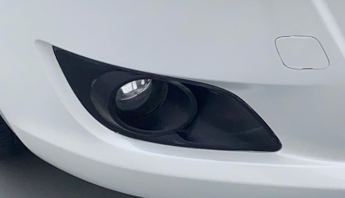 2014 Maruti Swift VDI, Diesel, Manual, 62,238 km, Right fog light - Not working