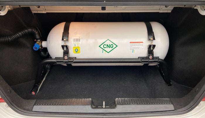 2022 Maruti Dzire ZXI CNG, CNG, Manual, 11,076 km, Boot Inside