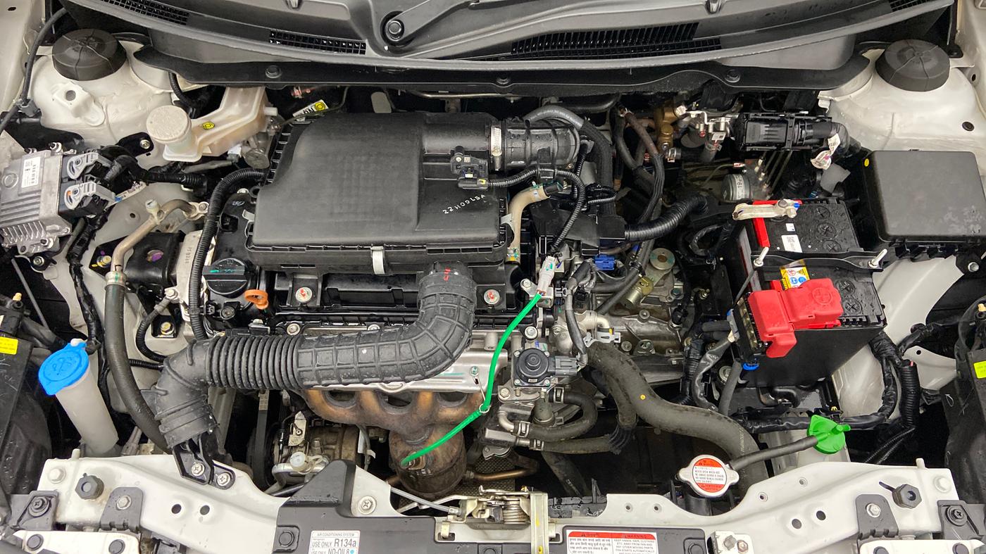 2022 Maruti Dzire ZXI CNG, CNG, Manual, 11,076 km, Open Bonet