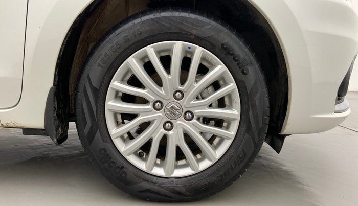 2022 Maruti Dzire ZXI CNG, CNG, Manual, 11,076 km, Right Front Wheel