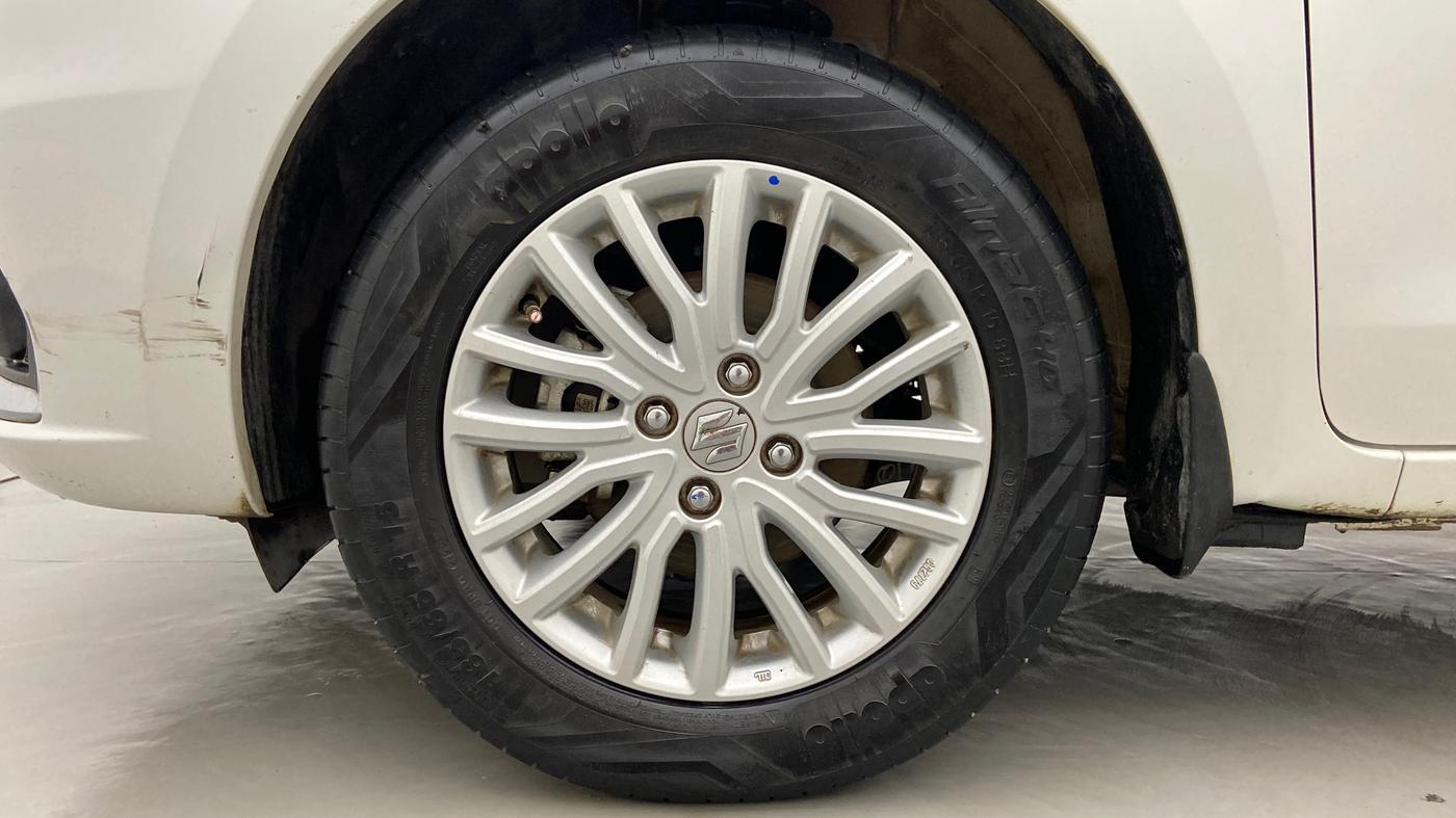 2022 Maruti Dzire ZXI CNG, CNG, Manual, 11,076 km, Left Front Wheel