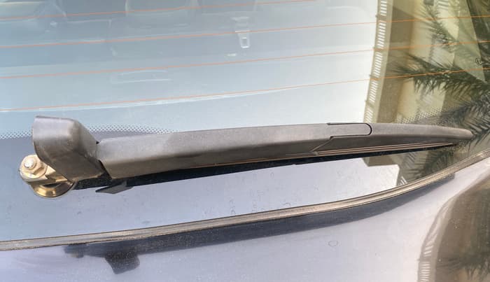 2019 MG HECTOR SHARP 1.5 DCT PETROL, Petrol, Automatic, 1,18,069 km, Rear Wiper