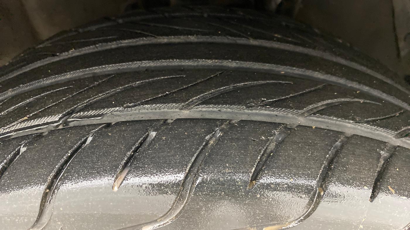 2014 Hyundai i20 SPORTZ 1.2, Petrol, Manual, 76,215 km, Right Front Tyre Tread