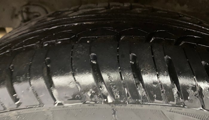 2016 Hyundai Grand i10 SPORTZ 1.2 KAPPA VTVT, Petrol, Manual, 45,125 km, Right Rear Tyre Tread