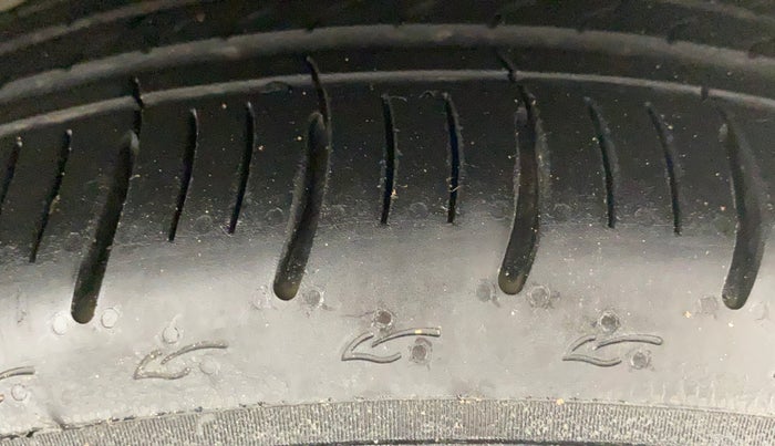 2018 Ford FREESTYLE TITANIUM 1.2 PETROL, Petrol, Manual, 16,105 km, Right Front Tyre Tread