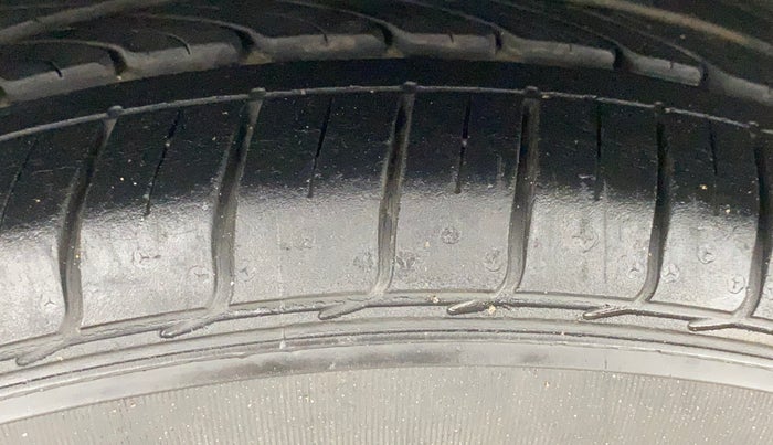 2018 Ford FREESTYLE TITANIUM 1.2 PETROL, Petrol, Manual, 16,105 km, Right Rear Tyre Tread