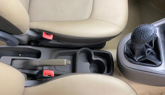 2013 Hyundai i10 MAGNA 1.2, Petrol, Manual, 42,194 km, Gear Lever
