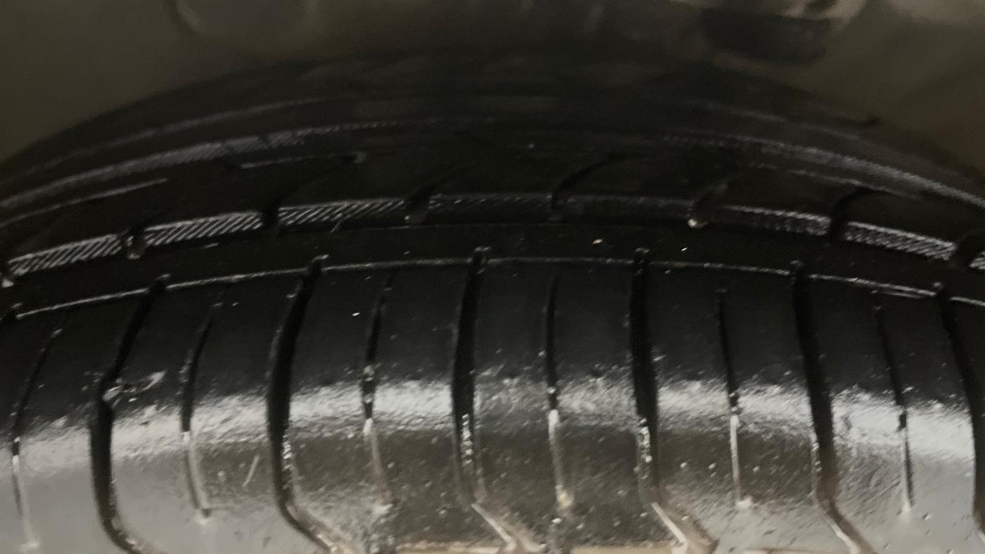 2019 Hyundai Verna 1.6 VTVT SX + AT, Petrol, Automatic, 74,540 km, Left Front Tyre Tread