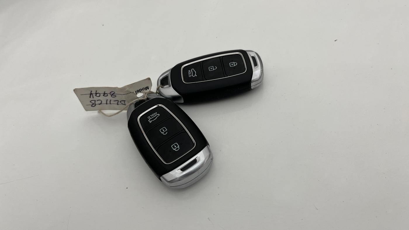 2019 Hyundai Verna 1.6 VTVT SX + AT, Petrol, Automatic, 74,540 km, Key Close Up