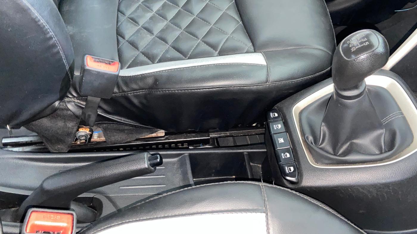 2019 Hyundai NEW SANTRO MAGNA, Petrol, Manual, 50,484 km, Gear Lever