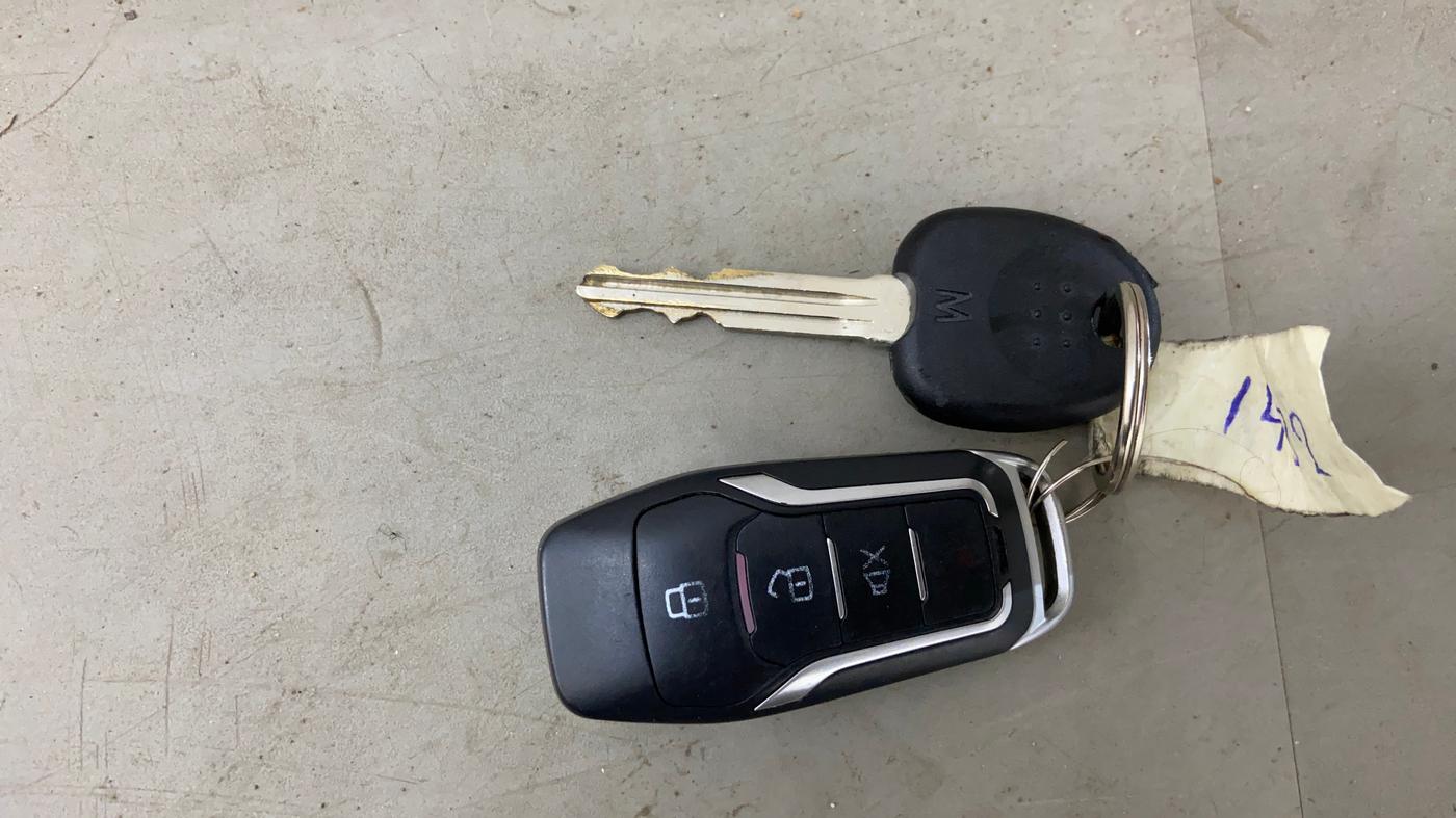 2019 Hyundai NEW SANTRO MAGNA, Petrol, Manual, 50,484 km, Key Close Up