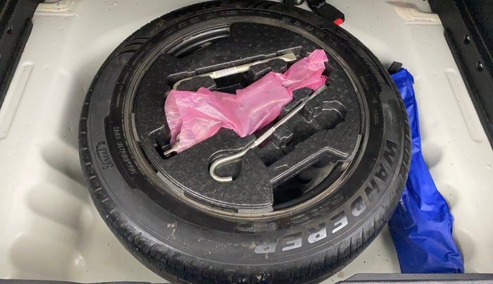 2021 Maruti Vitara Brezza LXI, Petrol, Manual, 28,215 km, Spare Tyre