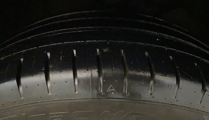2020 Maruti Baleno ALPHA PETROL 1.2, Petrol, Manual, 52,896 km, Right Front Tyre Tread