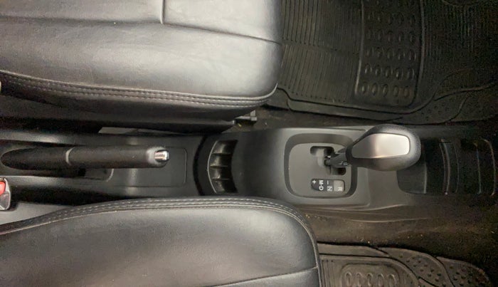 2017 Maruti Wagon R 1.0 VXI AMT, Petrol, Automatic, 58,211 km, Gear Lever