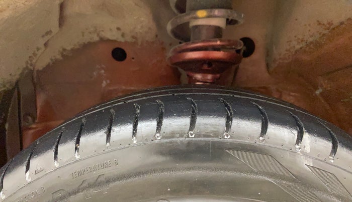 2017 Maruti Wagon R 1.0 VXI AMT, Petrol, Automatic, 58,211 km, Left Front Tyre Tread