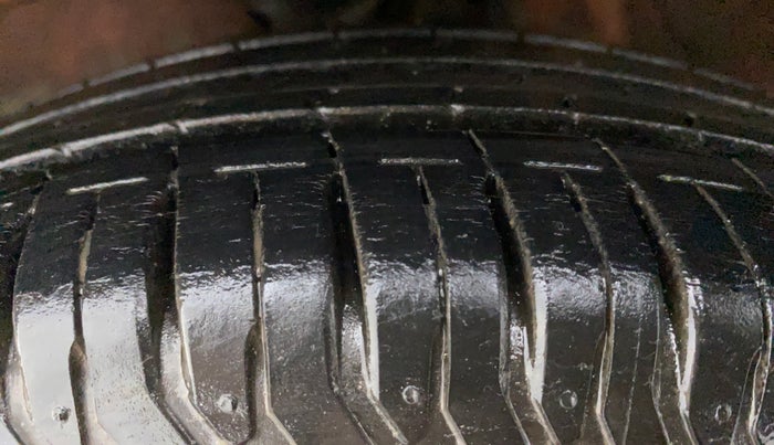 2012 Maruti Alto K10 VXI, Petrol, Manual, 34,920 km, Left Front Tyre Tread
