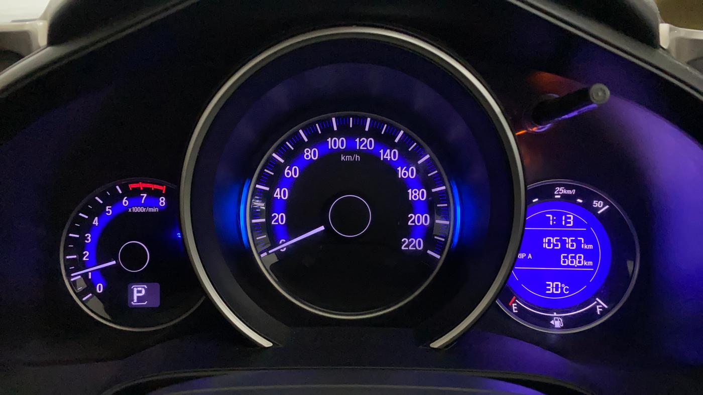 2016 Honda Jazz 1.2L I-VTEC V AT, Petrol, Automatic, 1,05,673 km, Odometer Image