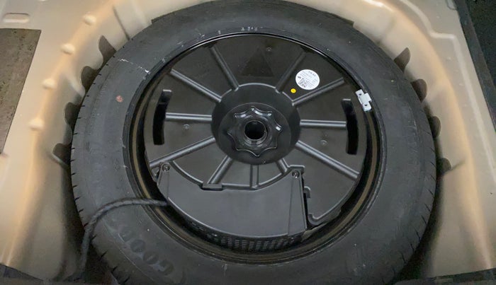 2021 Skoda KUSHAQ STYLE 1.0L TSI AT, Petrol, Automatic, 25,529 km, Spare Tyre