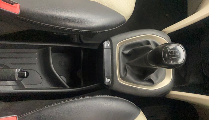 2019 Hyundai NEW SANTRO ERA EXECUTIVE, Petrol, Manual, 65,274 km, Gear Lever