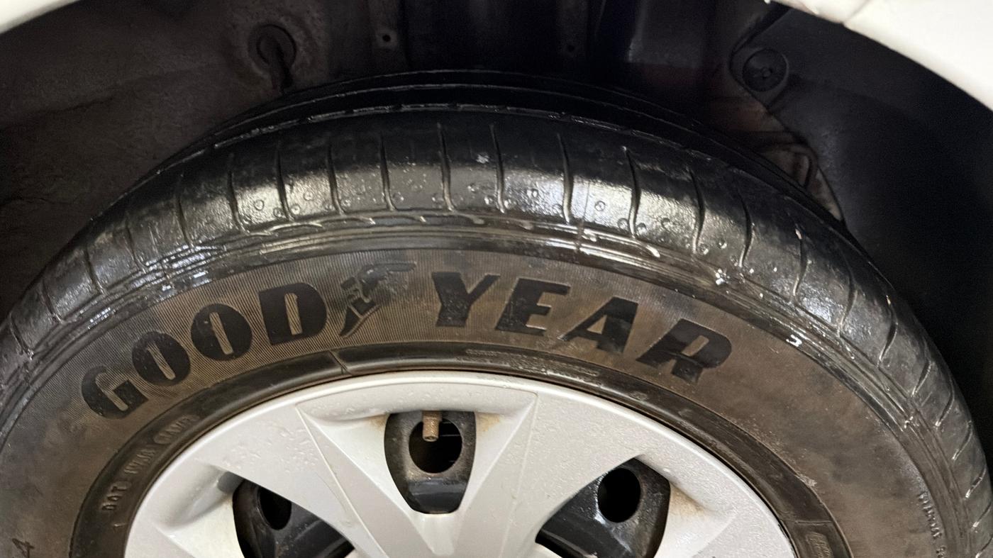2019 Hyundai Elite i20 MAGNA PLUS 1.2, CNG, Manual, 81,896 km, Left Rear Tyre Tread