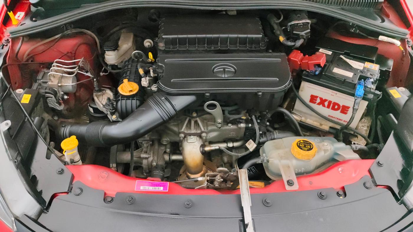2022 Tata TIAGO NRG XZ MT, Petrol, Manual, 33,923 km, Engine View