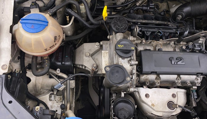 2016 Volkswagen Polo HIGHLINE1.2L, Petrol, Manual, 97,298 km, Engine View - Right