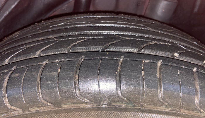 2014 Honda Brio S MT, Petrol, Manual, 54,821 km, Left Rear Tyre Tread