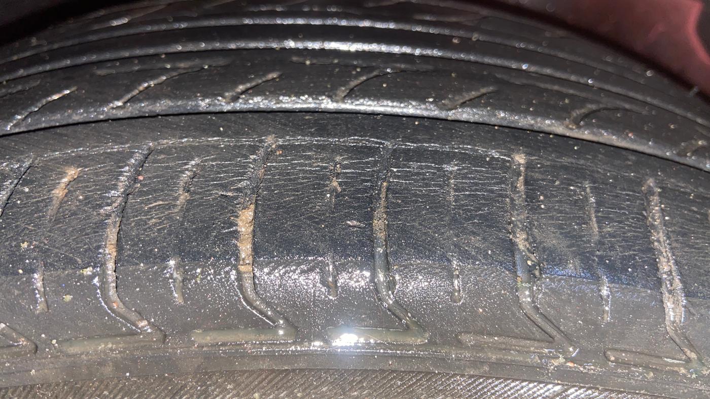 2014 Honda Brio S MT, Petrol, Manual, 54,821 km, Right Front Tyre Tread