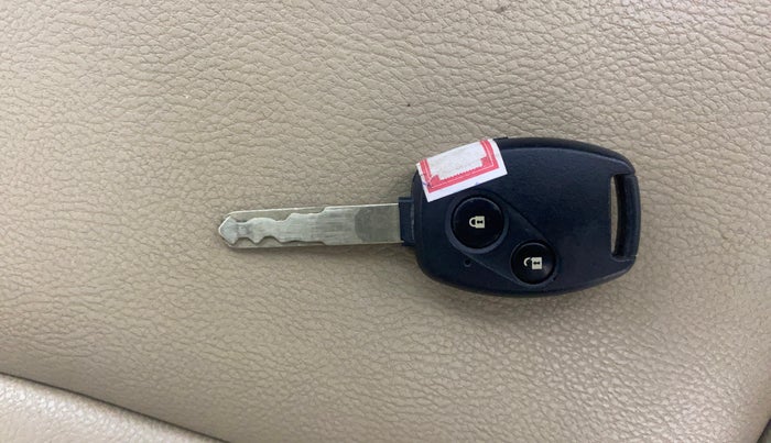 2015 Honda Mobilio 1.5L I-DTEC V, Diesel, Manual, 93,949 km, Key Close Up