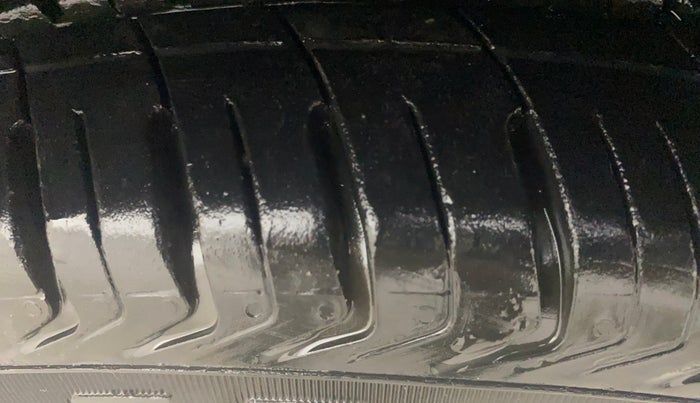 2015 Honda Mobilio 1.5L I-DTEC V, Diesel, Manual, 93,949 km, Right Front Tyre Tread