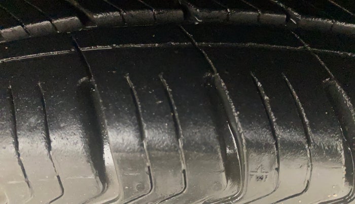 2015 Honda Mobilio 1.5L I-DTEC V, Diesel, Manual, 93,949 km, Left Front Tyre Tread