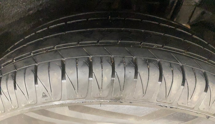 2019 Tata NEXON XMA PETROL, Petrol, Automatic, 93,060 km, Left Rear Tyre Tread