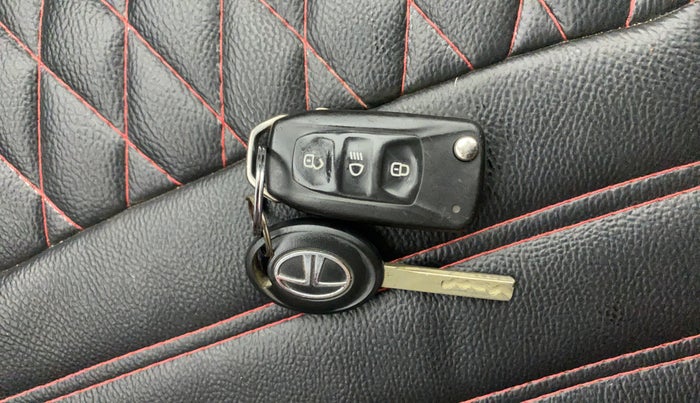 2019 Tata NEXON XMA PETROL, Petrol, Automatic, 93,060 km, Key Close Up