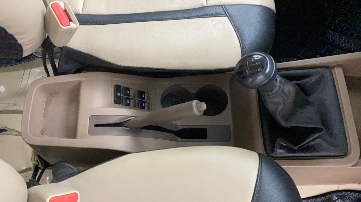 2023 Mahindra Bolero B6, Diesel, Manual, 55,586 km, Gear Lever