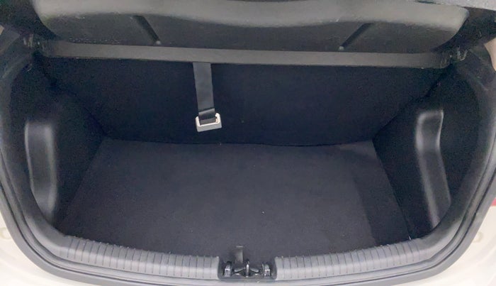 2017 Hyundai Grand i10 SPORTZ (O) AT 1.2 KAPPA VTVT, Petrol, Automatic, 23,644 km, Boot Inside