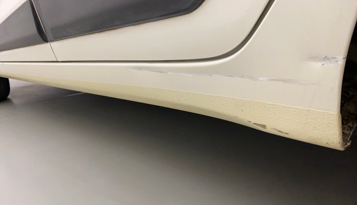 2017 Hyundai Grand i10 SPORTZ (O) AT 1.2 KAPPA VTVT, Petrol, Automatic, 23,644 km, Left running board - Slightly dented