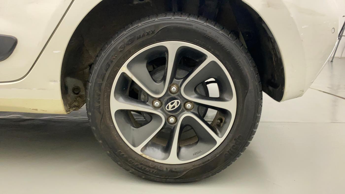 2017 Hyundai Grand i10 SPORTZ (O) AT 1.2 KAPPA VTVT, Petrol, Automatic, 23,644 km, Left Rear Wheel
