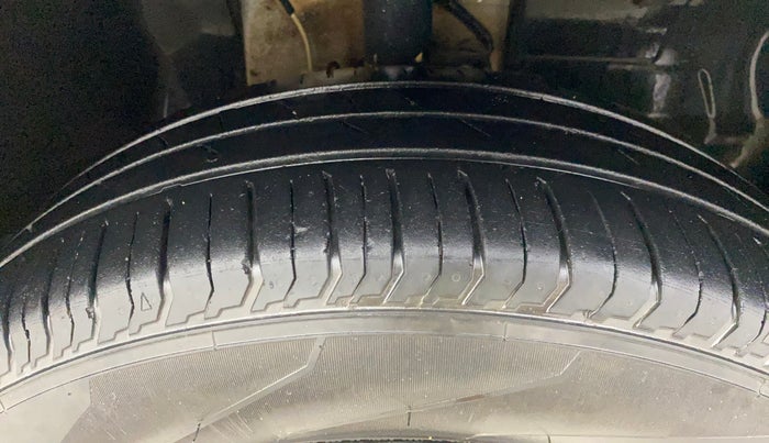 2024 Tata PUNCH ACCOMPLISHED MT, Petrol, Manual, 23,140 km, Right Front Tyre Tread