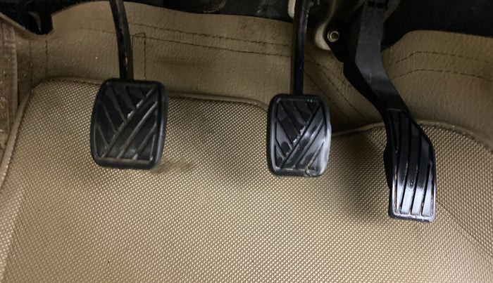 2017 Maruti Ciaz VXI, Petrol, Manual, 97,745 km, Pedals