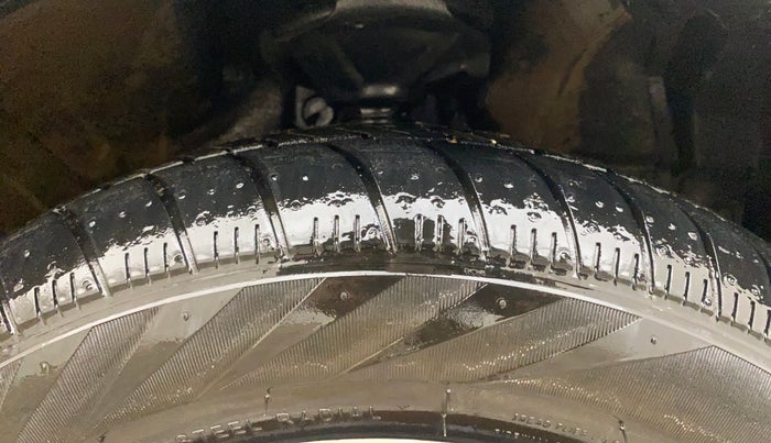 2016 Maruti Celerio ZXI AMT (O), Petrol, Automatic, 45,913 km, Right Front Tyre Tread