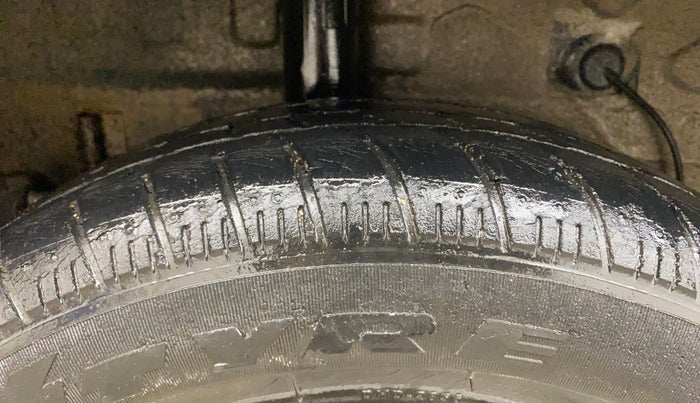 2016 Maruti Celerio ZXI AMT (O), Petrol, Automatic, 45,913 km, Right Rear Tyre Tread