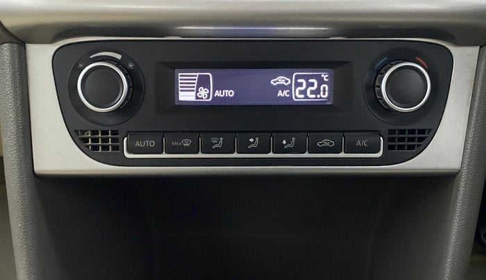 2015 Volkswagen Vento HIGHLINE PETROL, Petrol, Manual, 65,459 km, Automatic Climate Control