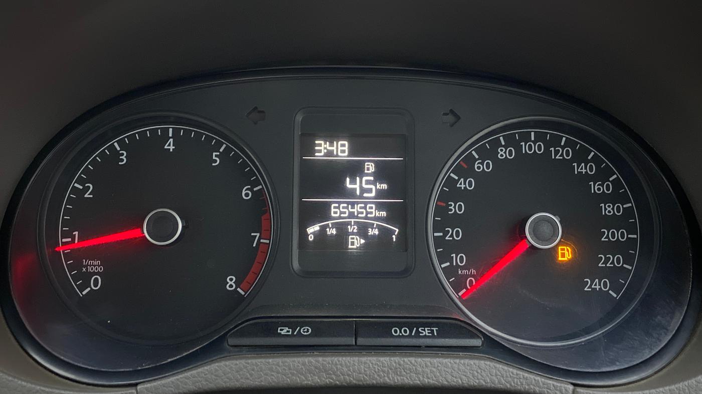 2015 Volkswagen Vento HIGHLINE PETROL, Petrol, Manual, 65,459 km, Odometer Image