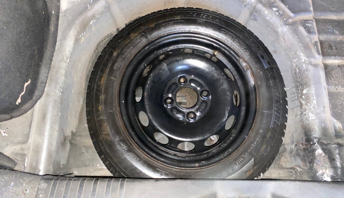 2014 Ford Figo TITANIUM 1.4 DIESEL, Diesel, Manual, 83,885 km, Spare Tyre