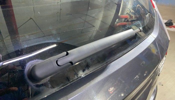 2014 Ford Figo TITANIUM 1.4 DIESEL, Diesel, Manual, 83,885 km, Rear Wiper