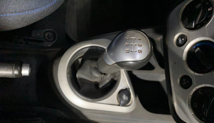 2014 Ford Figo TITANIUM 1.4 DIESEL, Diesel, Manual, 83,885 km, Gear Lever