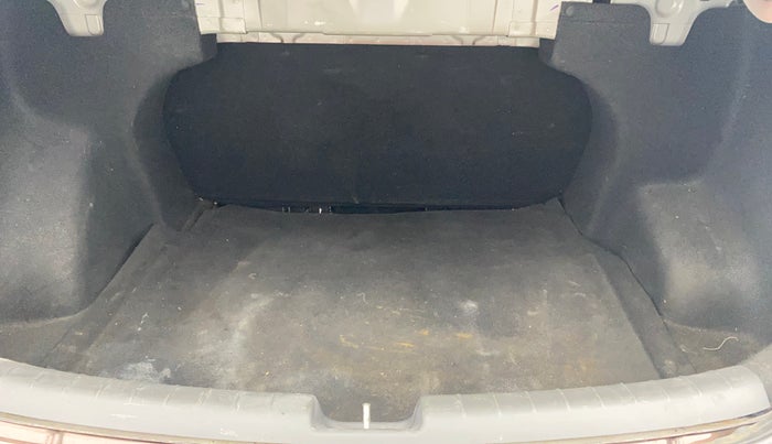 2020 Hyundai AURA SX PLUS 1.2 AMT CRDI, Diesel, Automatic, 97,609 km, Boot Inside