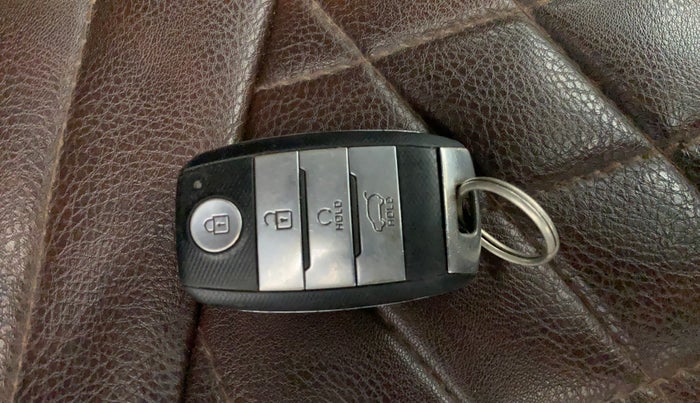 2022 KIA SELTOS HTK PLUS 1.5 IMT, Petrol, Manual, 94,697 km, Key Close Up